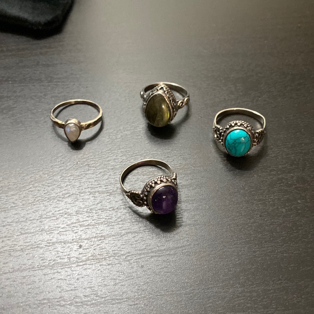 Gemstone ring set